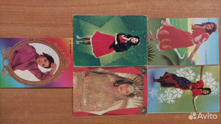 Открытки и календарики с индийскими актерами