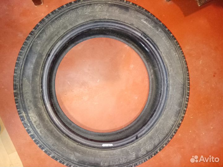 Dunlop Grandtrek ST20 215/60 R17