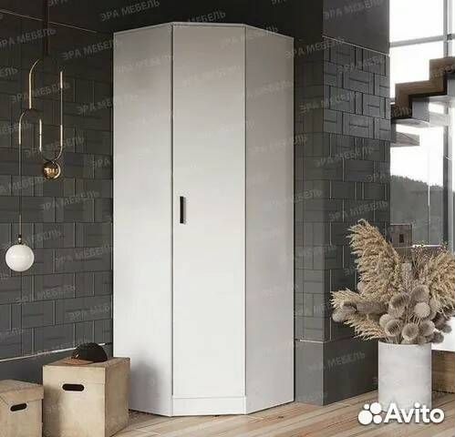 Угловой шкаф белый