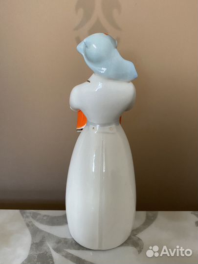 Старинная фарфоровая статуэтка Красноармеец СССР