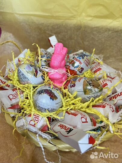 Корзинка вкусная (киндер+рафаэлло)