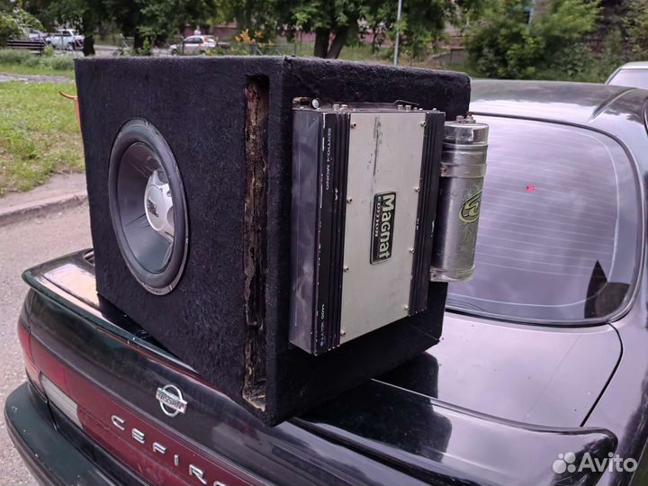 Сабвуфер и усилитель моноблок