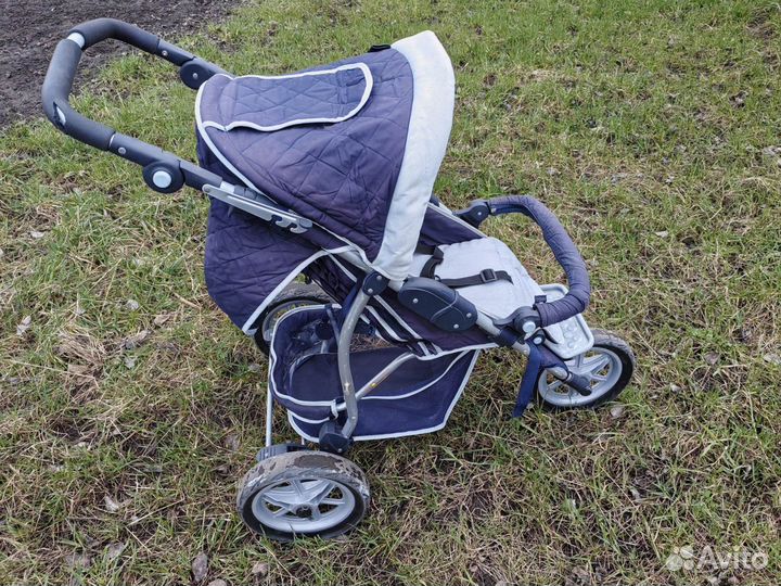 Коляска прогулочная трехколесная