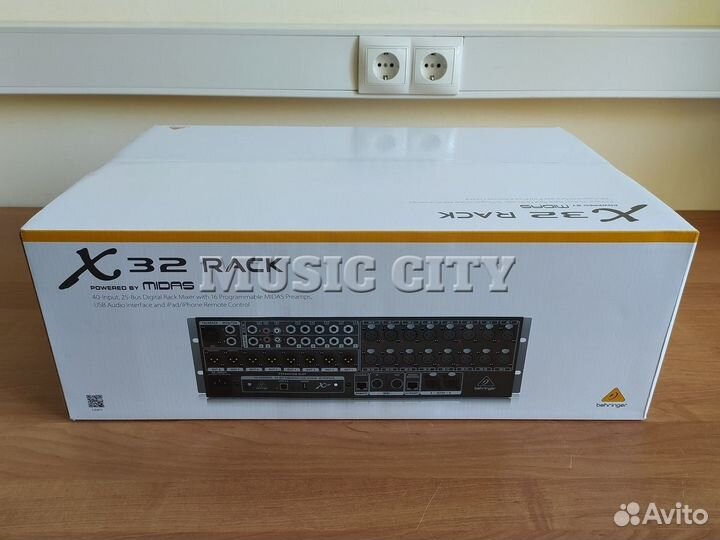 Behringer X32 Rack цифровой микшер