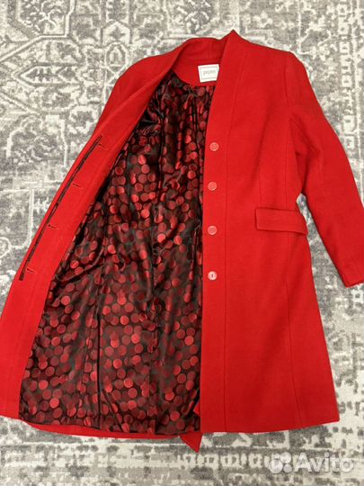 Шерстяное пальто известного бренда Pepen