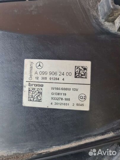 Вентилятор охлаждения двигателя Mercedes W166