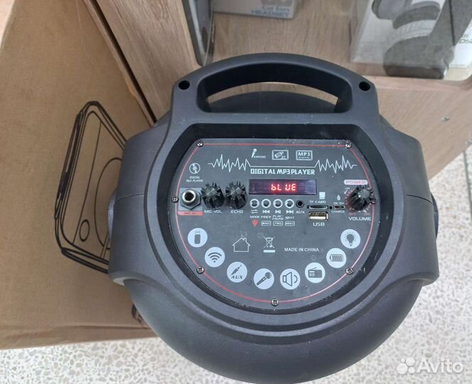 Переносная акустическая колонка