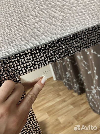 Зеркало настенное