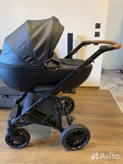 Коляска эко кожа