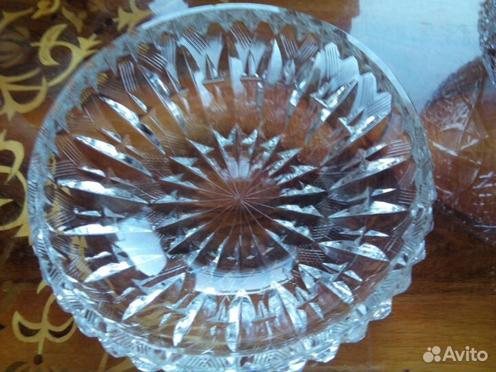 Вазы хрустальные