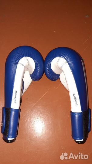 Боксерские перчатки 10 oz adidas