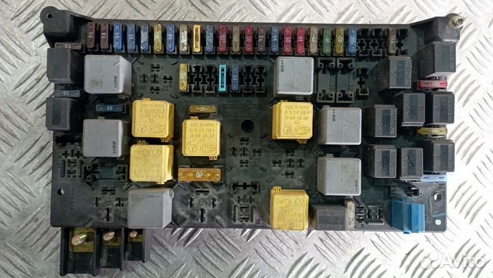 Блок предохранителей Mercedes-Benz ML W163 1635450