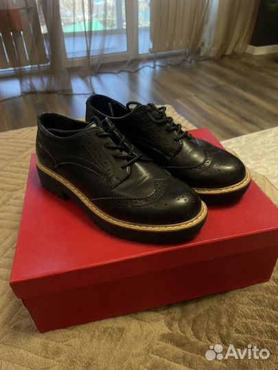 Полуботинки