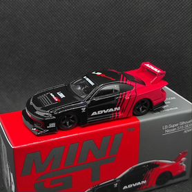 Mini GT Nissan Silvia S15 advan