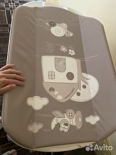 Пеленальный стол с ванночкой