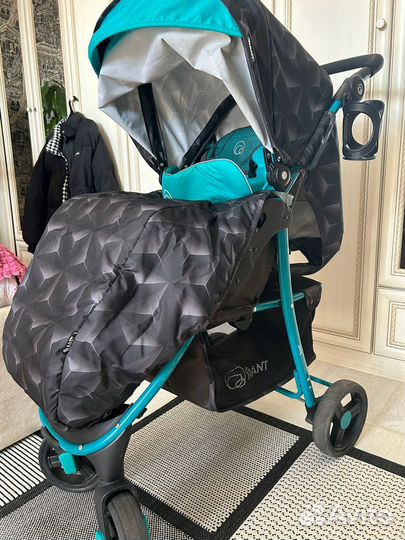 Прогулочная коляска