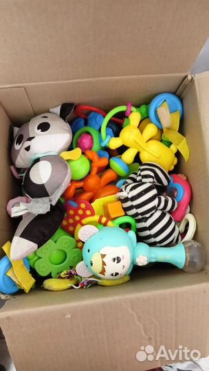 Коробка погремушек