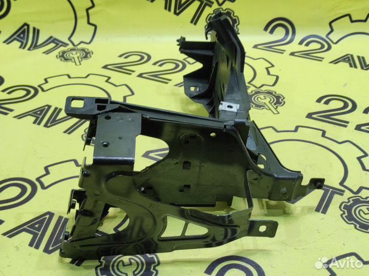 Крепление фары переднее левое Bmw 5-Series F10