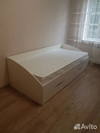 Кровать Мелисса с матрасом и 2 ящиками