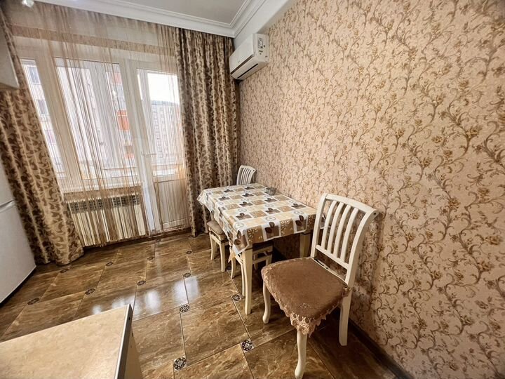 2-к. квартира, 55 м², 6/10 эт.