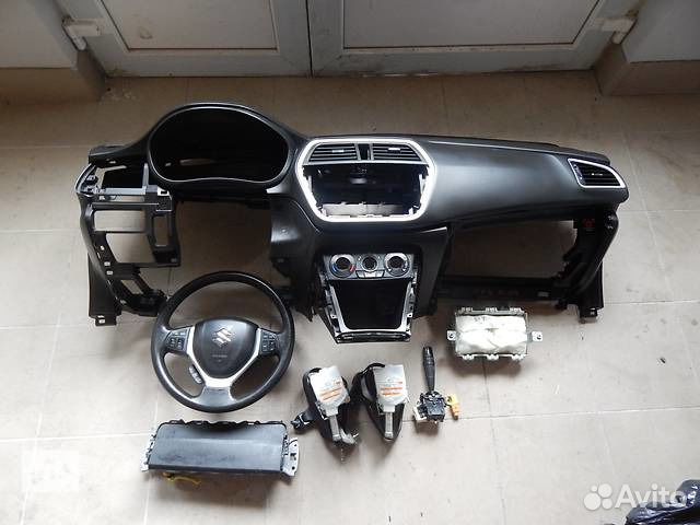 Т�орпедо панель приборов Suzuki SX4
