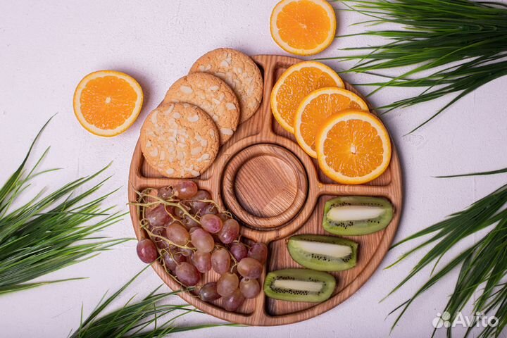 Менажница деревянная с соусницей