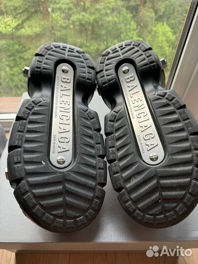 Balenciaga hardcrocs