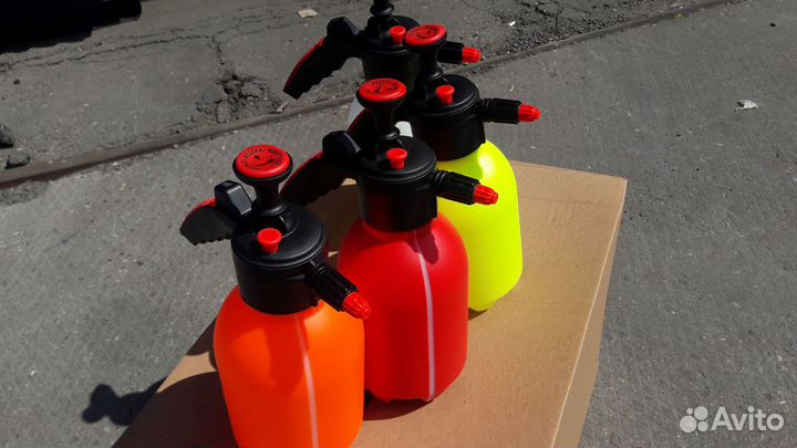 Опрыскиватель c клапаном 2 л для Авто