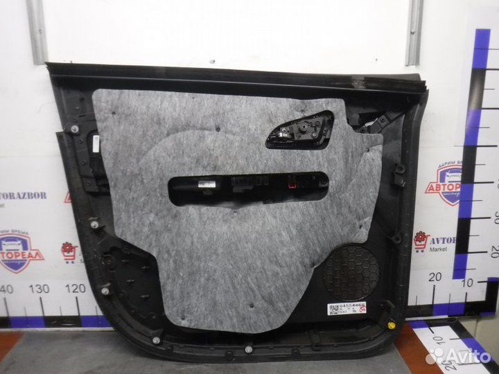 Обшивка двери передняя правая Opel Mokka F18D4