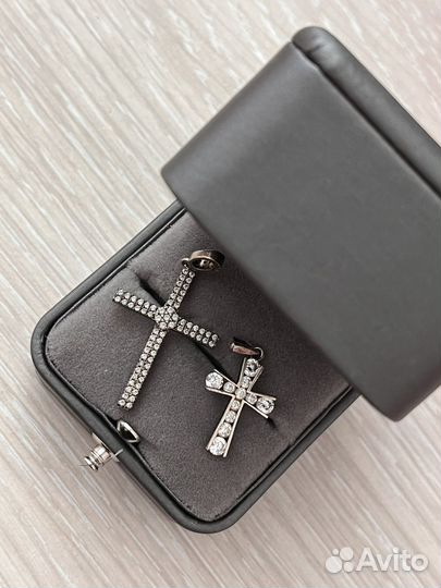 Серебряный крестик