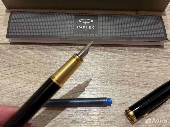 Перьевая ручка parker