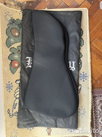 Амотризатор под седло и Бинты Eskadron