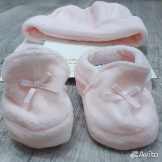 Шапочка с пинетками ovs