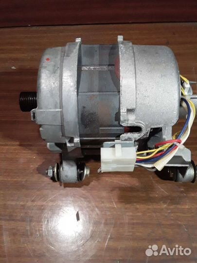 Двигататель стиральной машины