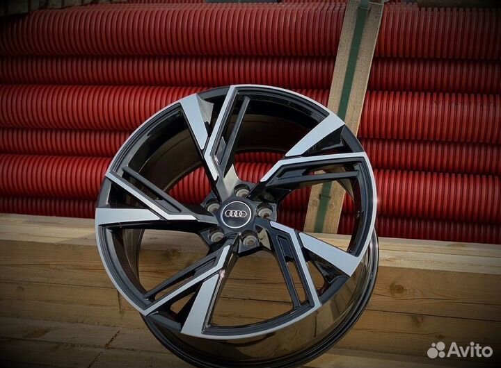 Новые диски на Audi R18 5x112