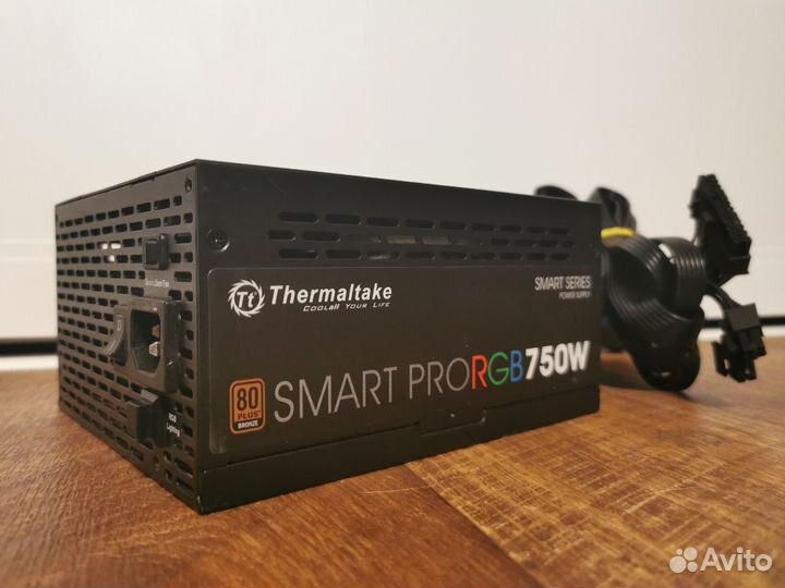 Блок питания Thermaltake smart PRO RGB, 750Вт