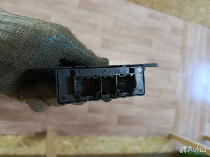 Блок управления парктрониками Cadillac SRX 2