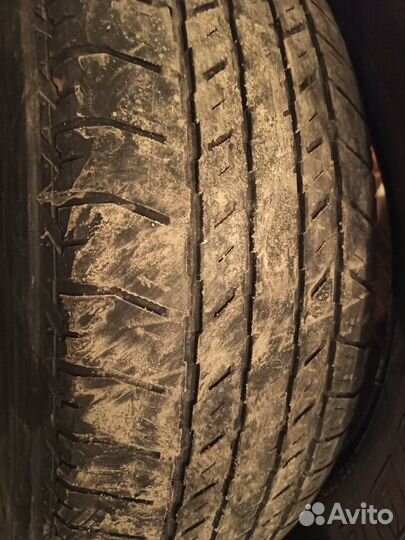 Bridgestone Dueler H/T 245/70 R17