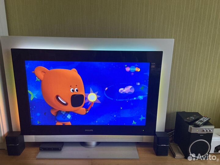 Philips Cineos Flat TV Аmbilight 42*(107 см)