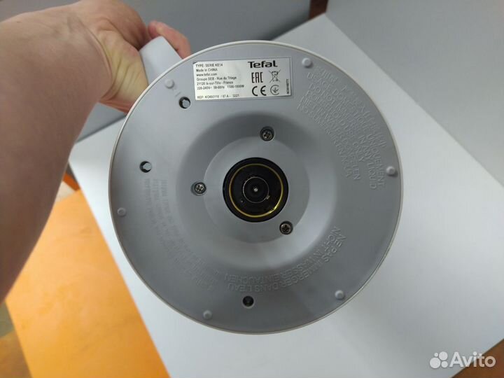 Чайник электрический Tefal KO693110