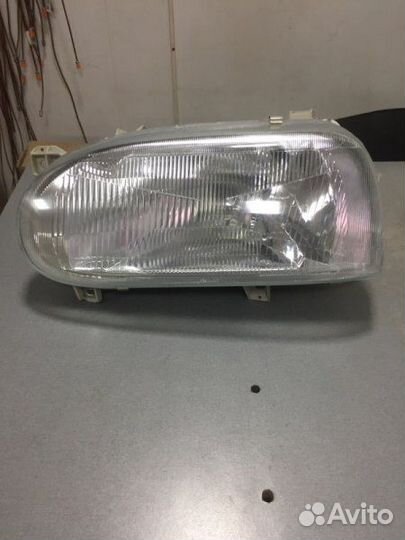 Фара передняя левая Volkswagen Golf 3 1991-2000