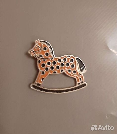 Значки,брошки СССР детские