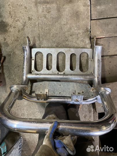 Кенгурятник escudo