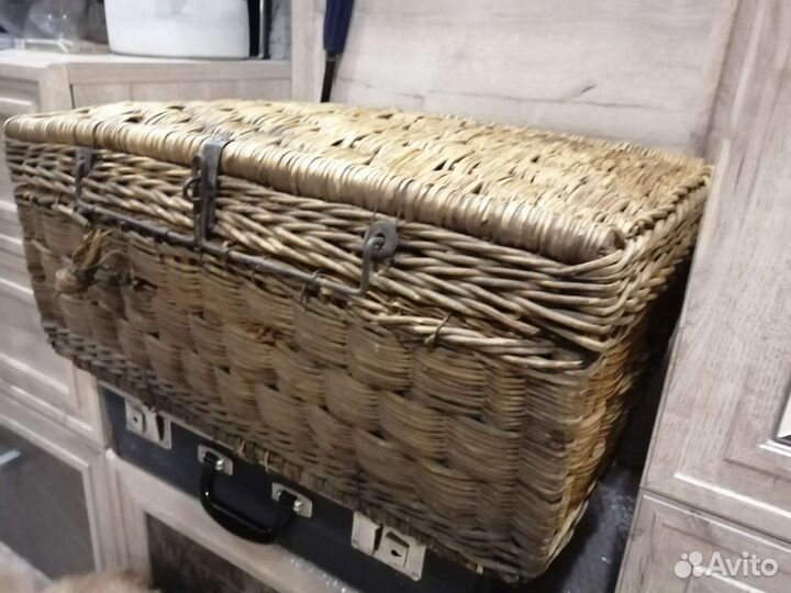 Сундук. Старинный