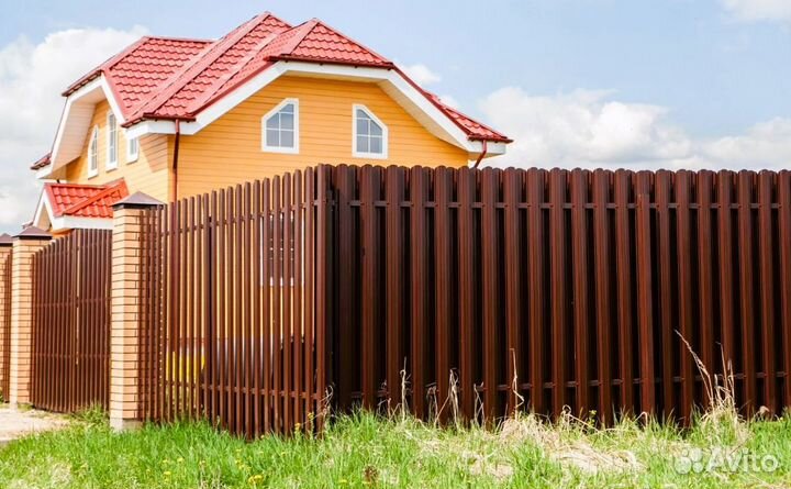 Забор из евроштакетника за 1 день под ключ