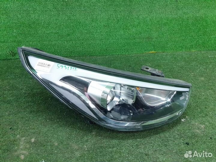 Фара правая Hyundai ix35