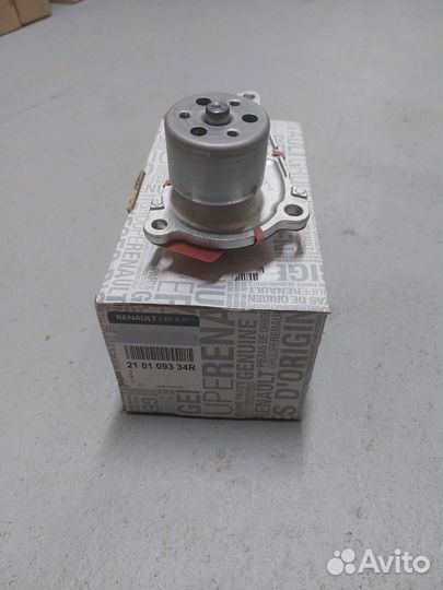 Помпа Renault/Mercedes новая оригинал