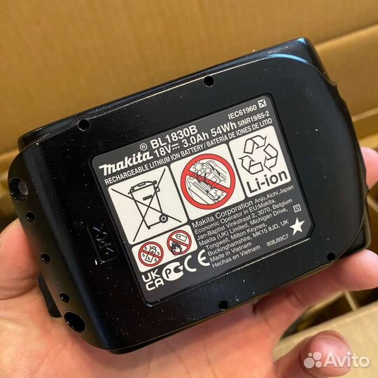 Триммер садовый аккумуляторный makita