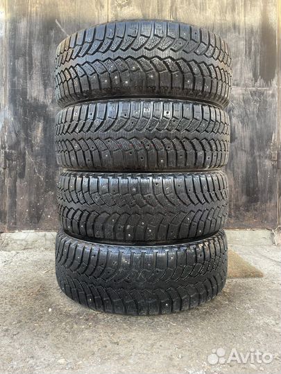 Bridgestone Blizzak Spike-01 205/60 R16