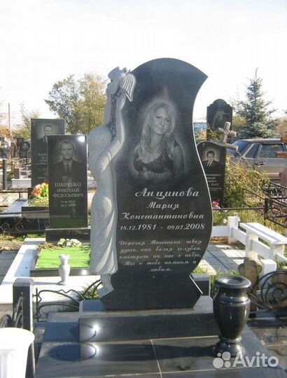 Памятники гранита и мрамора